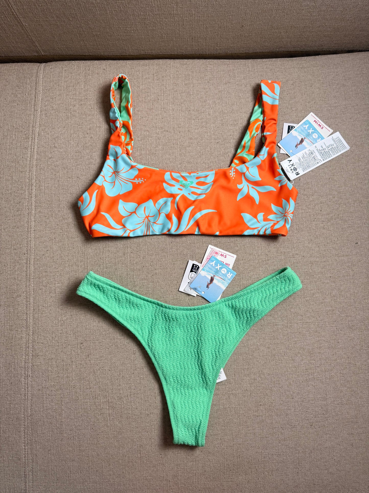 Roxy set bikini REVERSIBLE, size M